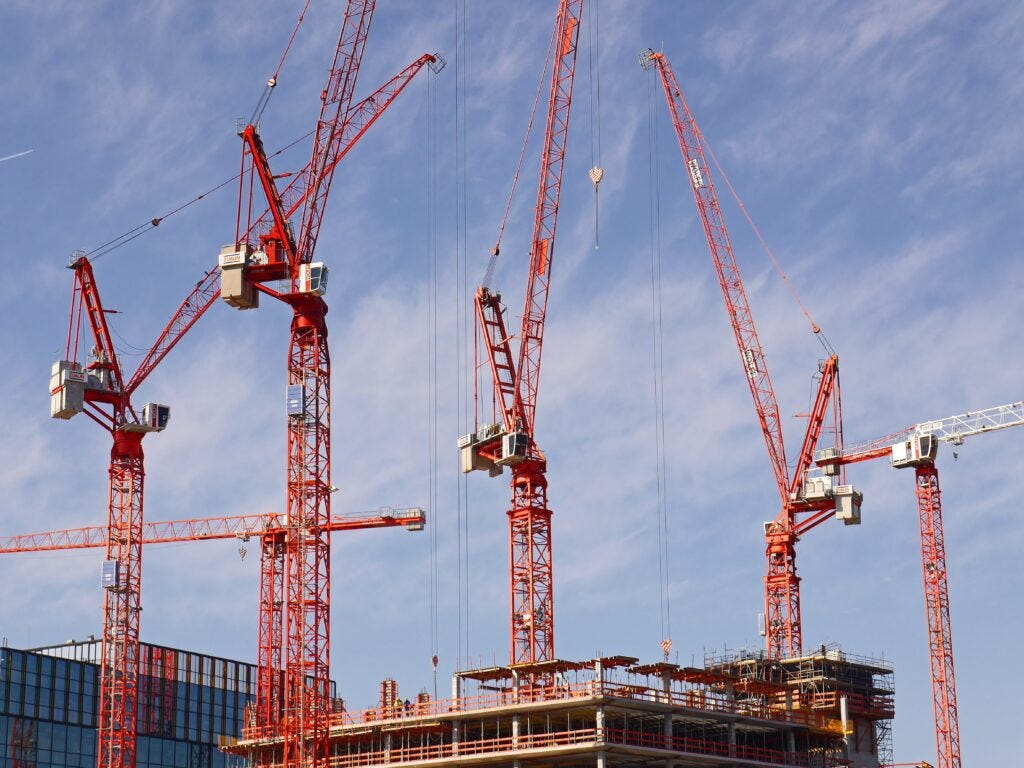 IONIC hybrid generator deployed on an active construction site